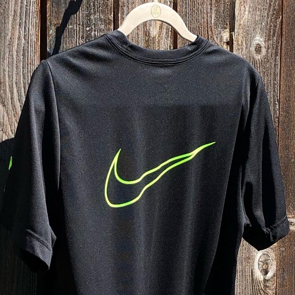 Nike Dri-fit tee shirt size small - Picture 13 of 16